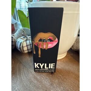 Kylie Cosmetics Matte Liquid Lipstick & Lip Liner Kit - Butternut